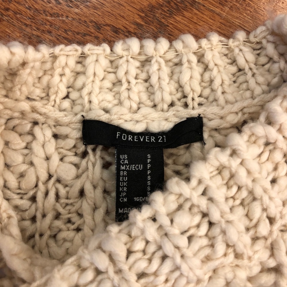 Cream Cropped Chunky Soft Sweater Small - Picture 2 of 2